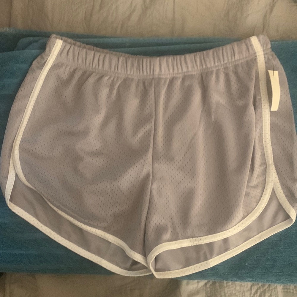 Aeropostale Light grey shorts